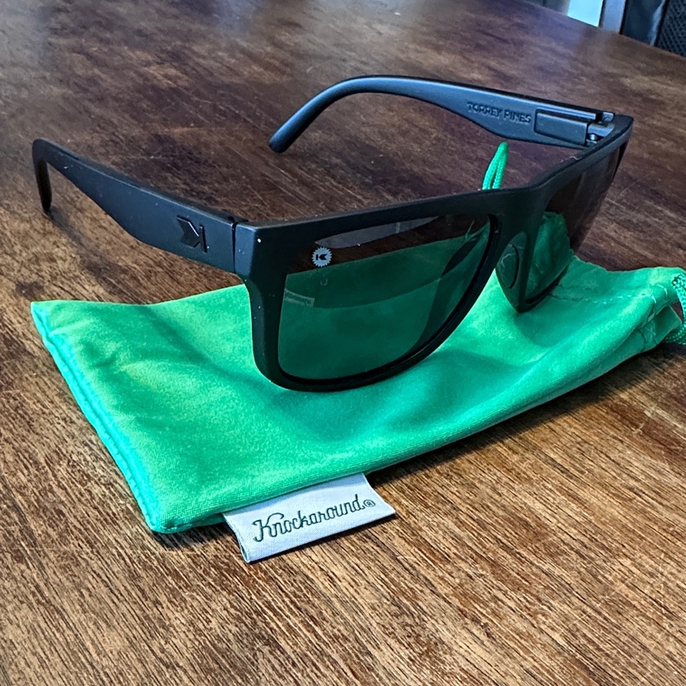 NWOT Men's Knockaround Torrey Pines Sunglasses in Matte Black